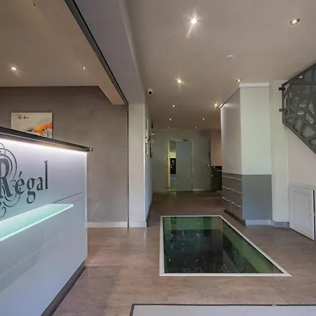 فندق Logis Le Regal &