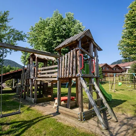 فندق Logis Le Regal &