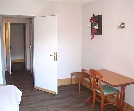 Otel Logis Le Regal & 3*