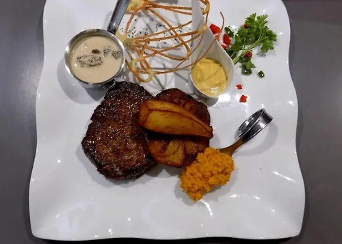 Logis Le Regal & Hotel 3*